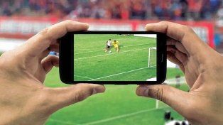 Transmisiones piratas de fútbol: advierten por riesgos de hackeo.
