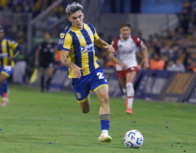 Santi López se lesionó solo en el amistoso contra Central Córdoba. Mo estará para el arranque del torneo.
