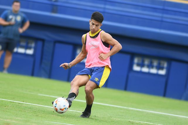 Kevin Ortiz fue el volante central ante Independiente Rivadavia. Lleva dos partidos como suplente, hasta el del lunes.