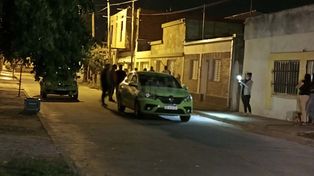 Un remisero fue recibió dos cuchillazos durante un asalto