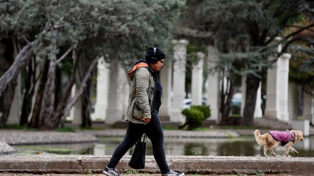 El tiempo en Rosario: el sábado arrancará fresco pero después se irá templando