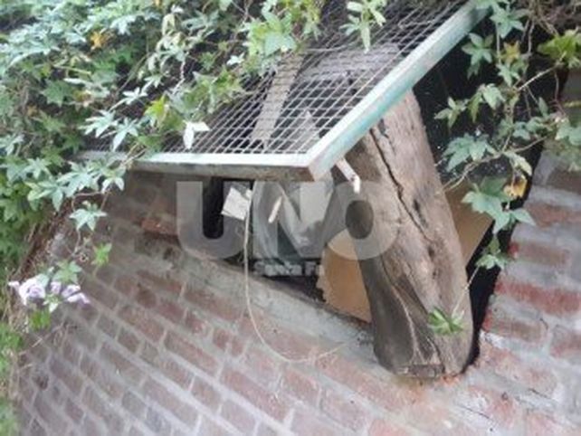 Violentada. La ventana por la que ingresaron los rufianes.&nbsp;