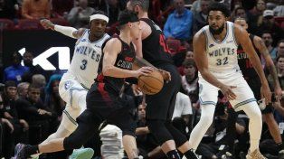 Minnesota derrotó a Miami y se afirmó en la punta del Oeste en la NBA