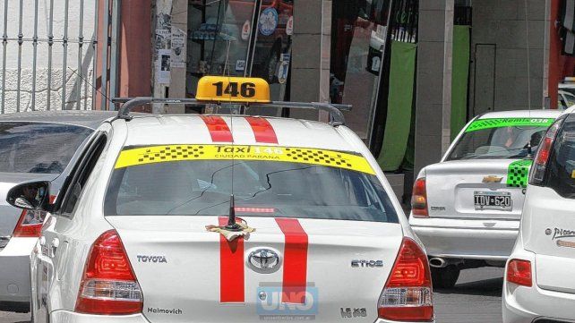 Taxis y remises compiten con Uber y DiDi en la actualidad por el transporte de pasajeros.&nbsp;