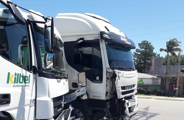 Choque de camiones en la Ruta Provincial 1 a la altura de Colastiné