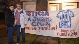 Los padres de Juan Cruz nunca dejaron de luchar pidiendo justicia por el crimen de su hijo.