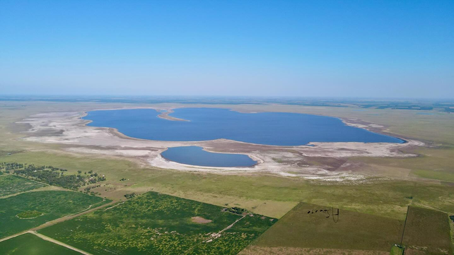 Nuevo fechado radiocarbónico da cuenta de la existencia humana de 7 mil años en la laguna de Melincué (Foto A. Senese)