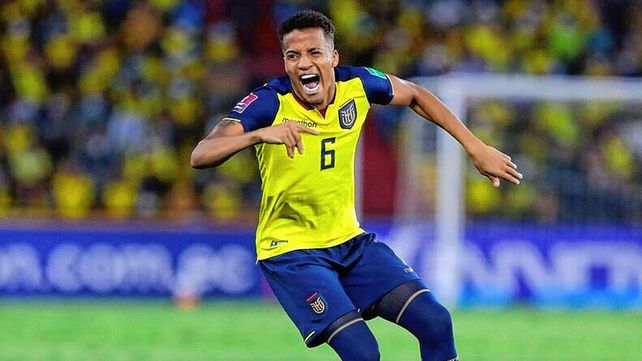 Perú y Chile no bajan los brazos por el caso Byron Castillo y su mala inclusión en Ecuador.