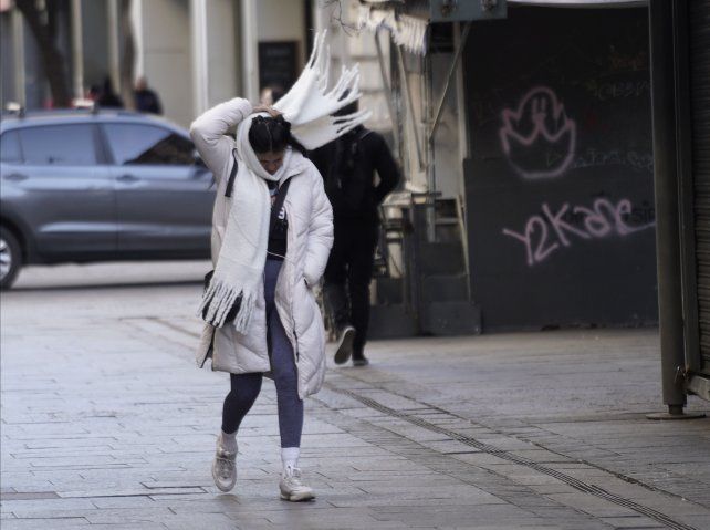 El tiempo en Rosario: el frío no se va y ahora también aparece el viento