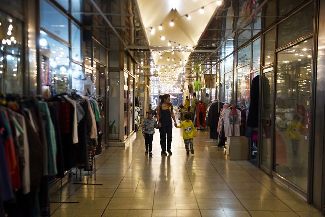 Algunas galerías hoy están completas y ya hay lista de espera para instalar un local. El arribo de bares llevó mayor movimiento