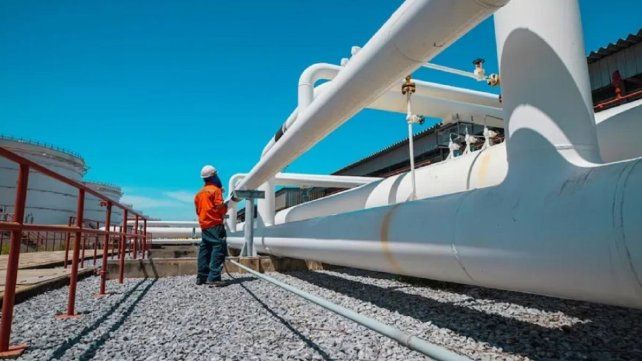 Las principales distribuidoras de gas determinaron límites a la venta de GNC en estaciones de servicio con el fin de mantener la presión en los gasoductos.