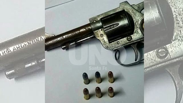 Cayó un hombre armado que atropelló y amenazó a su expareja