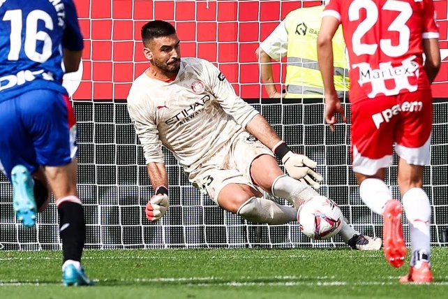 El santafesino Gazzaniga, héroe en España: atajó tres penales en un partido