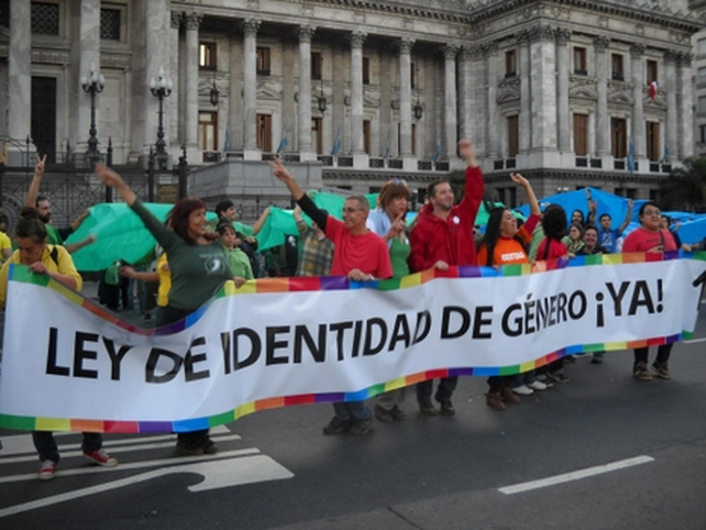 Hace 11 años se promulgaba la Ley de Identidad de Género. En base a sus directivas se obtuvo la medida que beneficia a los menores de 16 a 18 años en la CABA.