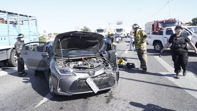 Choque múltiple en Circunvalación y Presidente Perón con dos heridos