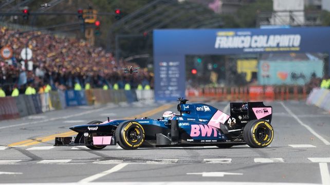 El Lotus decorado con los colores de Alpine
