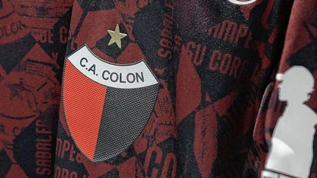 El malestar de los hinchas de Colón aumenta en este deplorable momento