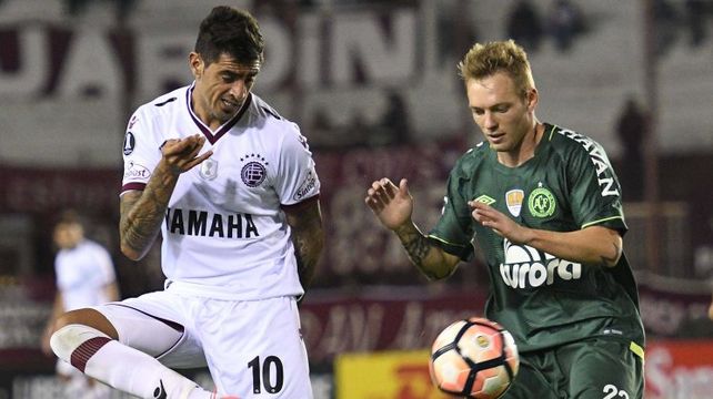 Lanús visita a Nacional de Uruguay mientras espera el fallo de Conmebol