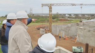 Acueducto Gran Rosario: Perotti recorrió la obra de ampliación de la planta