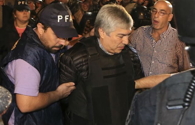 Ordenaron el primer remate contra Lázaro Báez