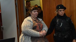 A fines de 2020, Roxana Michl y su esposo Strumia (atrás), tuvieron que volver a prisión.