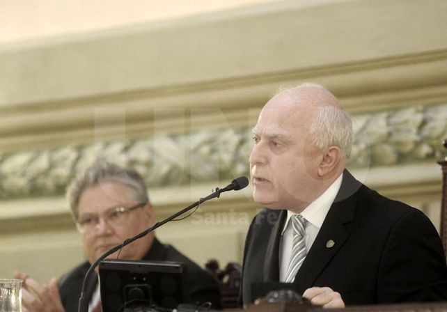 Legislatura. Con un discurso de una hora y media de duración