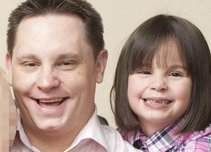 Un padre luchó para recuperar la tenencia de su hija de 6 años y luego la mató a golpes