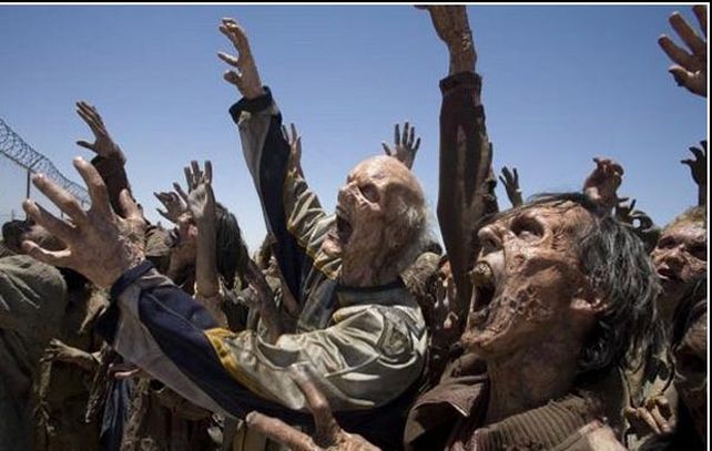 Miembros del Ejército de EEUU realizaron un ejercicio donde los enemigos eran zombies.