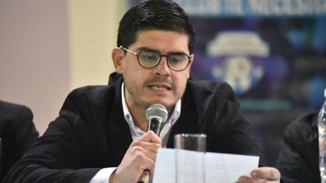 Este viernes por la noche los socios del club Juventud Unida de Gualeguaychú se reunieron y