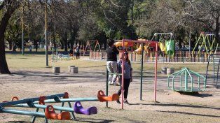 Piden el cambio de los areneros de las plazas de la ciudad para evitar la transmisión de enfermedades.