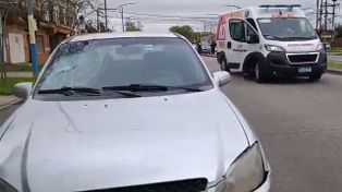 Dos hombres heridos tras ser atropellados por un auto en zona oeste