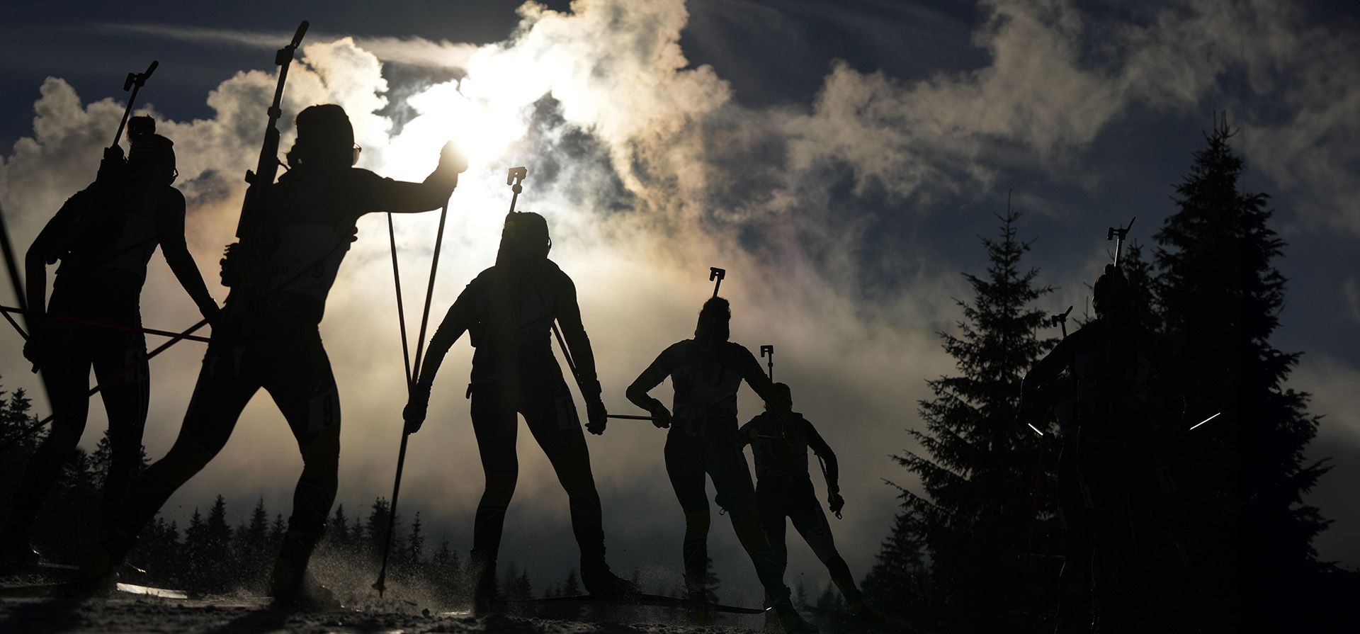 Atletas compiten durante la persecución de 10 km de la Copa Mundial de Biatlón femenina en Hochfilzen, Austria, (Foto AP/Matthias Schrader) Atletas compiten durante la persecución de 10 km de la Copa Mundial de Biatlón femenina en Hochfilzen, Austria, (Foto AP/Matthias Schrader)