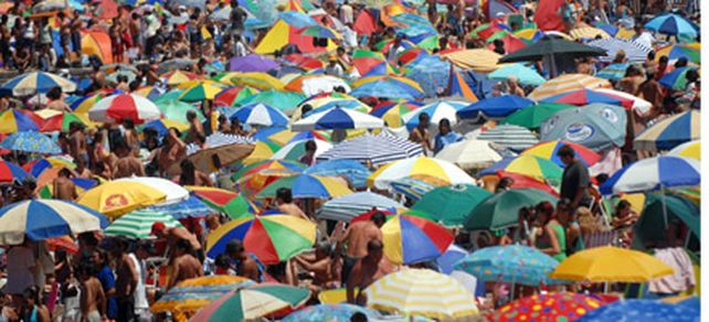 Mar del Plata: los turistas van menos d&iacute;as, gastan m&aacute;s y el clima acompa&ntilde;a