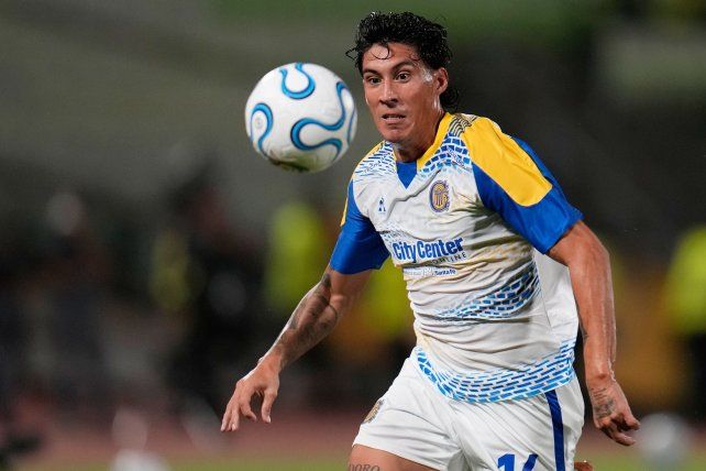 Enzo Giménez llegó a Central como alternativa en el lateral derecho