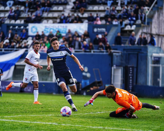 Josué Reinatti fue la figura de la reserva de Newells en el empate ante Gimnasia.