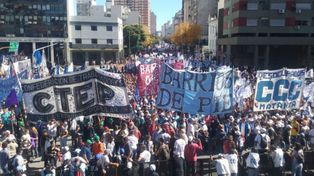 Pagarían un bono de $4000 para los beneficiarios de planes sociales