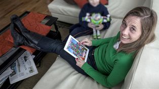 Las mujeres gastan más que los hombres en los juegos que son sensación en los celulares