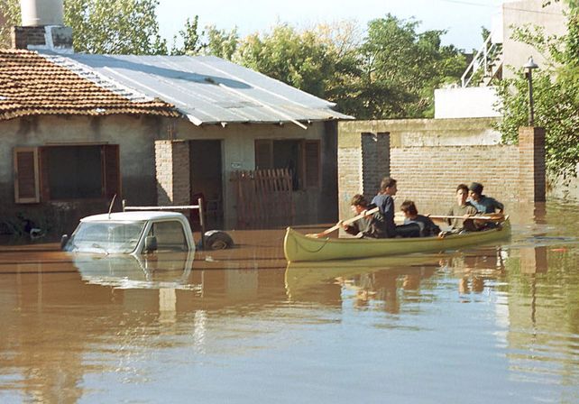 Más de 130 mil evacuados. En barrios como Santa Rosa de Lima
