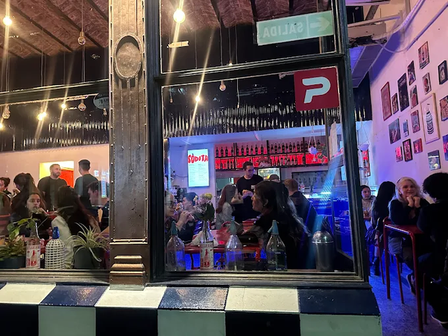 Los emprendimientos salieron de las plazas gatronómicas más pobladas de la ciudad.