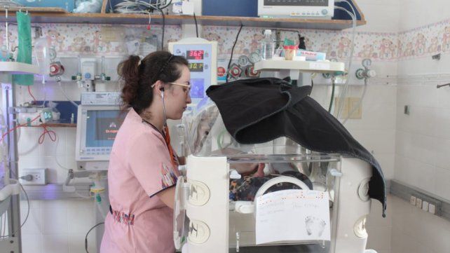 Las unidades de neonatología requieren una estructura compleja y costosa