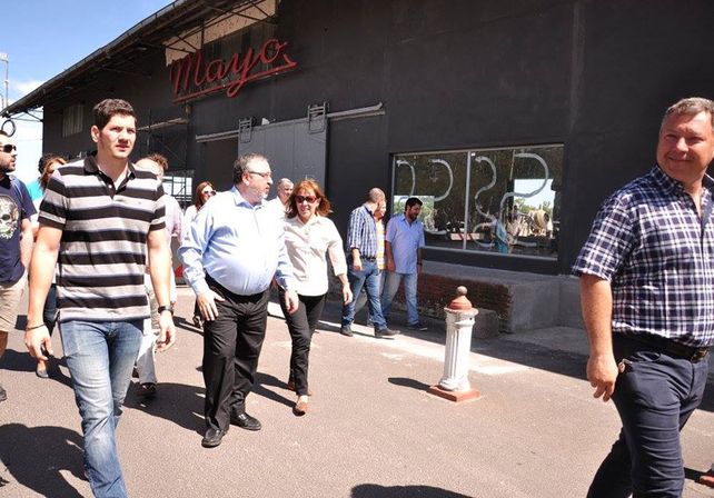 Osuna mostró los avances de la obra del complejo multieventos del puerto
