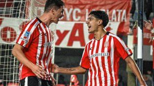 Estudiantes festejó ante su gente.