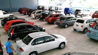 En las concesionarias afirman que las ventas cayeron hasta un 60% luego de la devaluación posterior a las Paso.