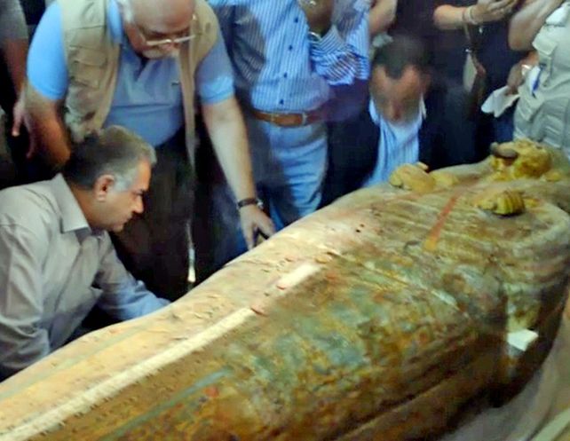 De excepción. El sarcófago está construido en madera y yeso. El exterior representa los rasgos del difunto.