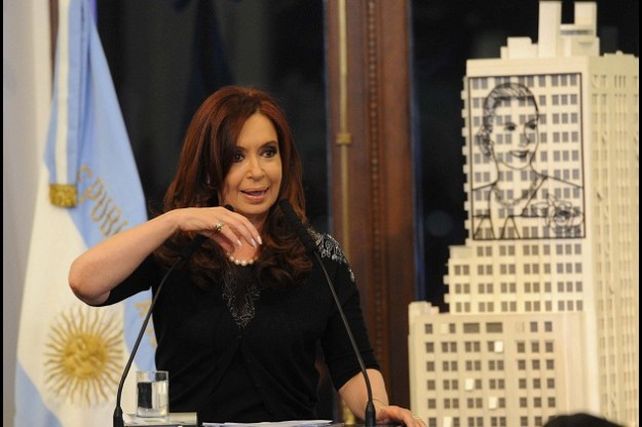 Cristina anuncia el final del corralito