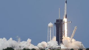 La Nasa y SpaceX lanzaron al espacio su primera misión conjunta.