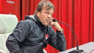 Ricardo Zielinski, entrenador de Independiente, criticó a muchos jugadores por especular en este mercado de pases.