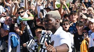 Pogba, actualmente en Juventus, le pagó a los extorsionadores 100 mil euros, pero decidió avisarle de la situación a la policía.&nbsp;
