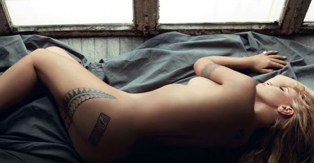 Todas las fotos de Florencia Peña que posó totalmente desnuda para levantar el rating