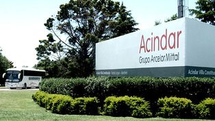 Acindar en Villa Constitución. La planta estará parada y el personal suspendido.